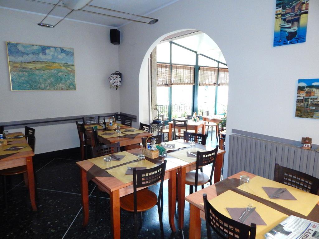 Albergo Torino Albenga Exterior foto